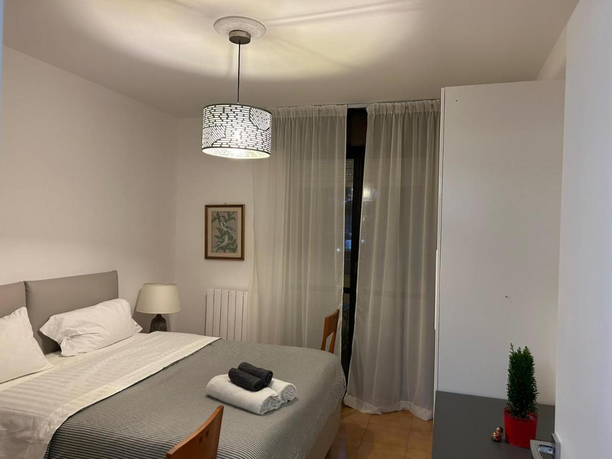 Casa Vacanze 1702, Con La Camera Matrimoniale Con Il Bagno Privato E Un Soggiorno Comune มิลาน ภายนอก รูปภาพ